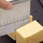 Alisador Scraper Corta Masa Metálico 22 CM - Imagen 3